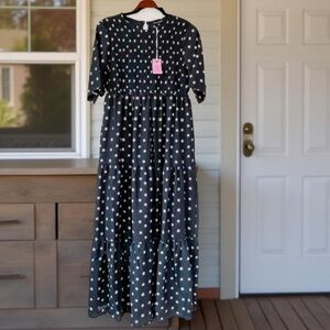 Simply southern black with white and yellow daisies Size XL Tiered Maxi dress